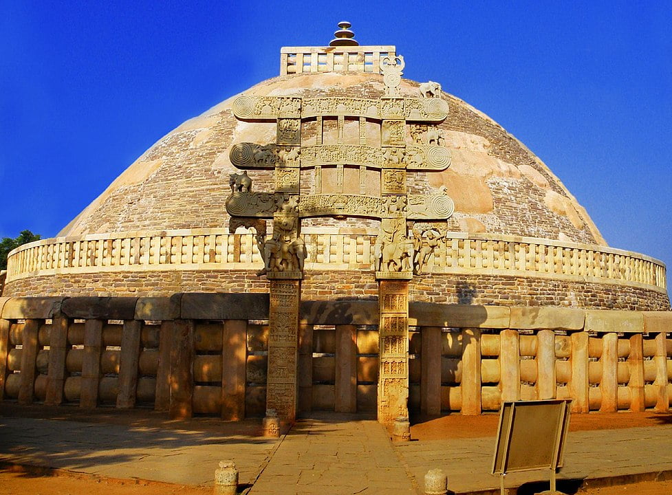 main-stupa-hampi